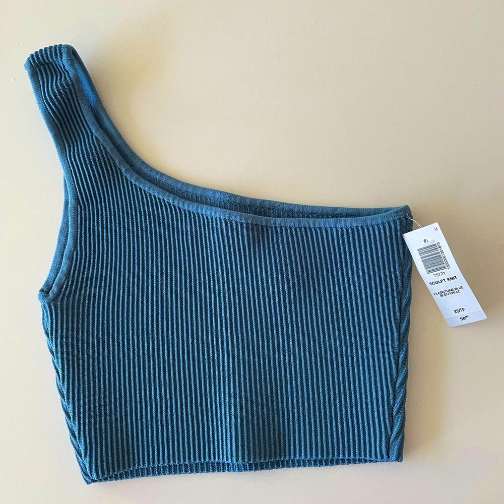 Aritzia Babaton - Sculpt Knit Cropped Tank XS